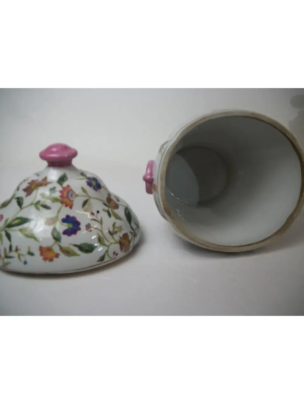 Vintage Floral Chinese Porcelain Ginger Jar Hand Painted Hua Rong Tang Zhi